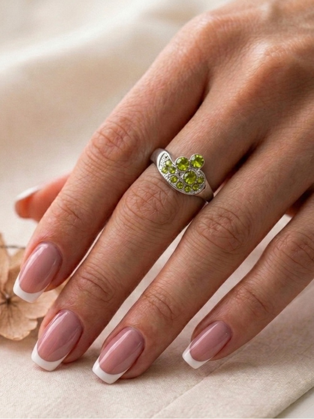 Peridot Crystal Rhinestone Statement Ring 
Luxe Cluster Cocktail Green Silver
